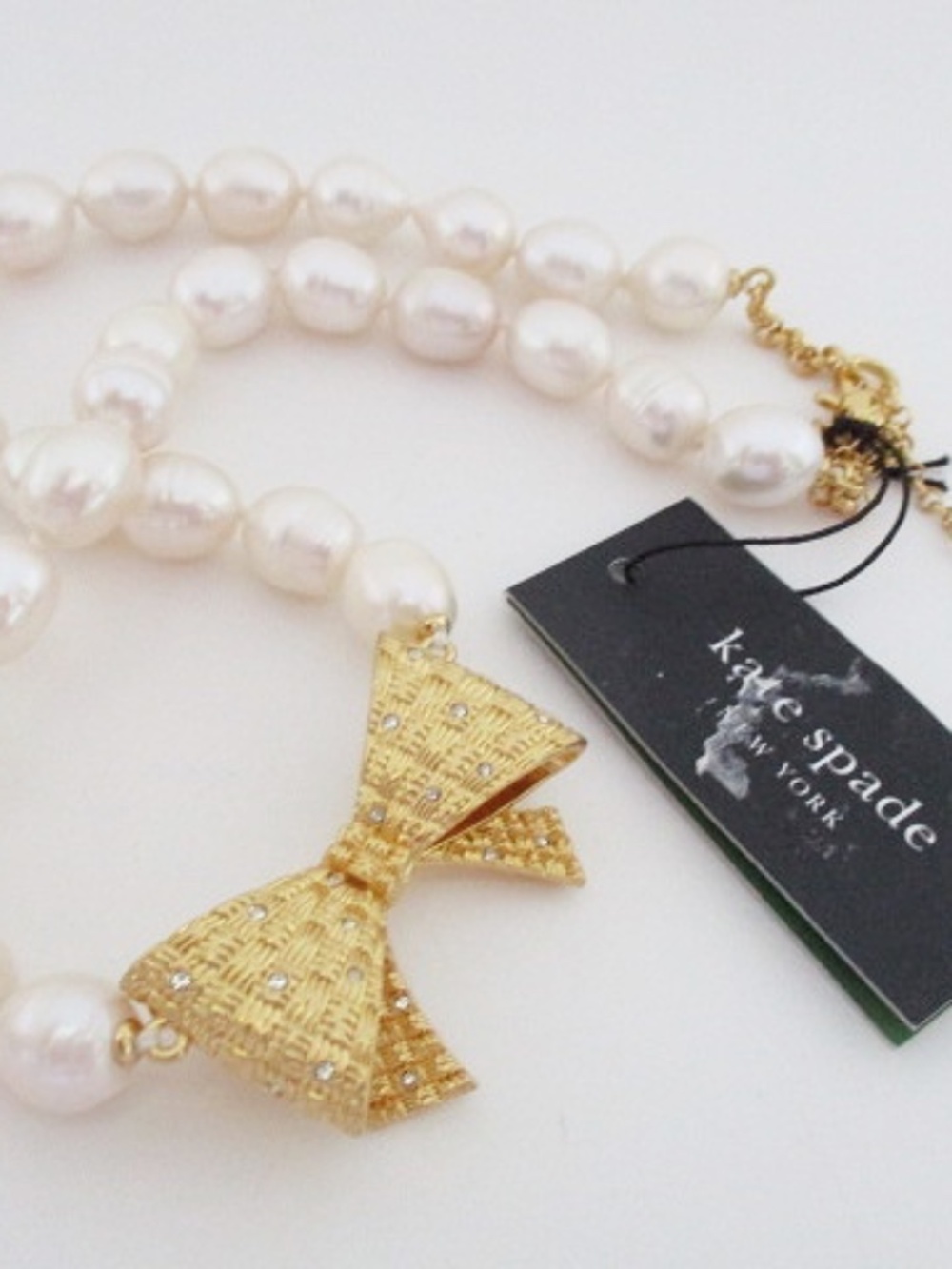KATE SPADE - Wrapped with a Bow Pearl Necklace